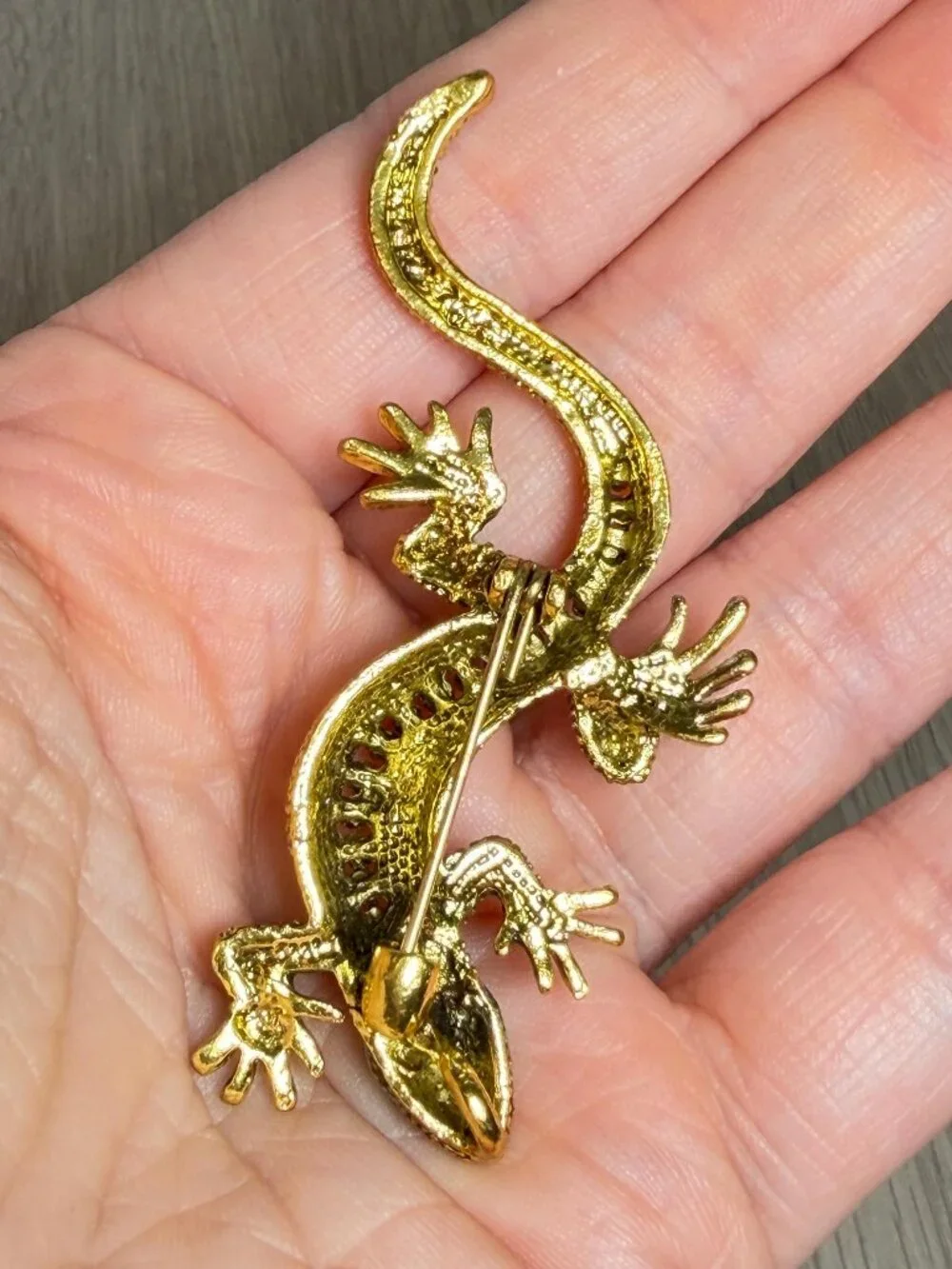 Gecko Brooch Set Rhinestone Lizards Pink Blue Animal Pins Matching Pair